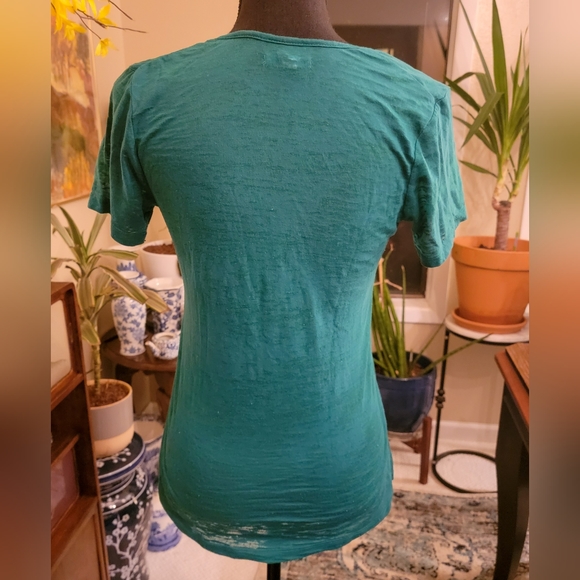 BDG Green Semi-Sheer V-Neck T-Shirt M - Picture 2 of 4